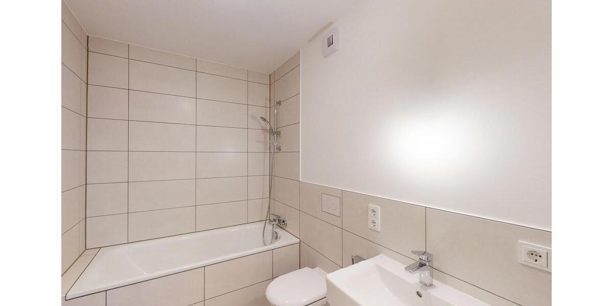 Etagenwohnung München Thalkirchen-Obersendling-Forstenried-Fürstenried-S - 4 Zimmer, 102 m&sup2;, 2.375&euro; | Angebot:23615365