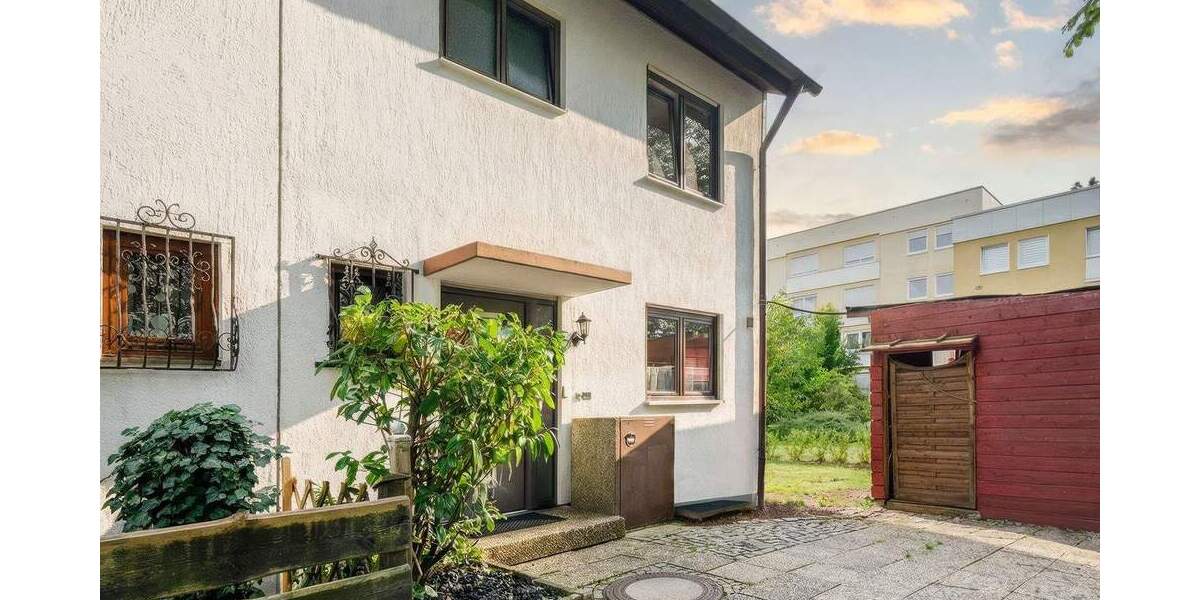 Reihenendhaus Germering Unterpfaffenhofen - 6 Zimmer, 136 m&sup2;, 850.000&euro; | Angebot:25709531