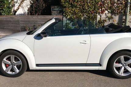 VW Beetle 56.000 km 22.000 € München 81827