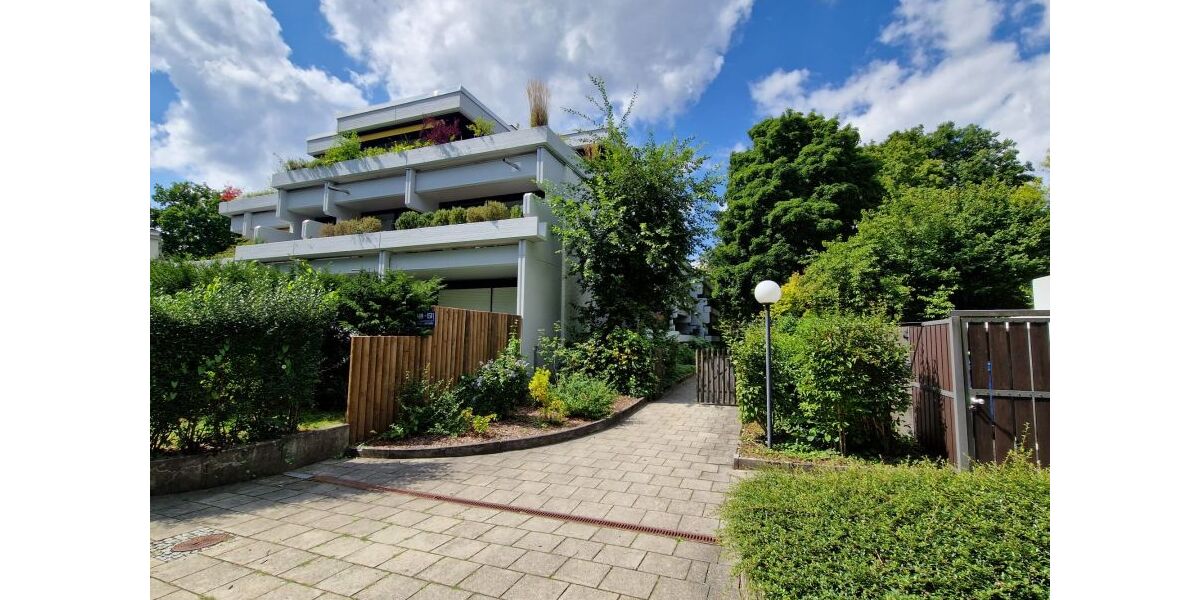 PRIVAT: Ruhige und helle 3 Zi.-Komfortwohnung in Top-Lage am Englischen Garten - Etagenwohnung München Schwabing | Angebot:25375221