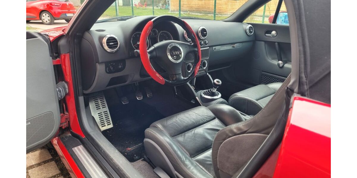 Audi TT 133.000 km 6.500 &euro; Feldkirchen 85622