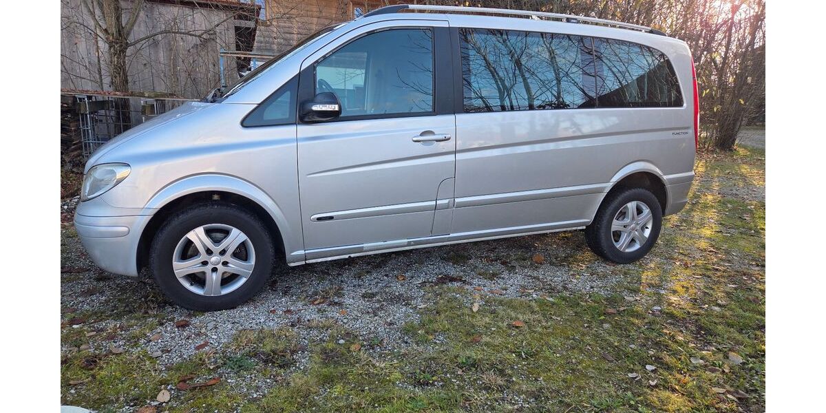Mercedes-Benz Viano 128.000 km 9.900 &euro; Sauerlach 82054