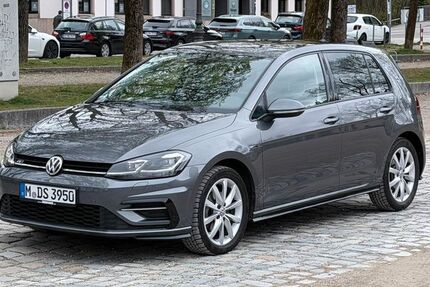 VW Golf 57.250 km 19.250 &euro; München 81669
