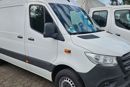 Mercedes-Benz Sprinter 22.200 km 33.990 € KARLSFELD (b.München) 85757