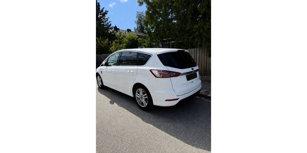 Ford S-Max 129.900 km 11.790 &euro; München 81249
