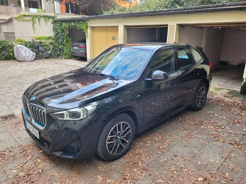 BMW iX1 24.000 km 39.000 € München 80798