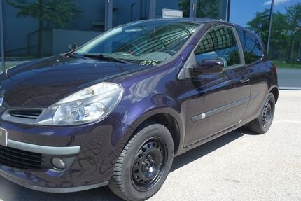 Renault Clio 132.000 km 3.500 &euro; München 81249