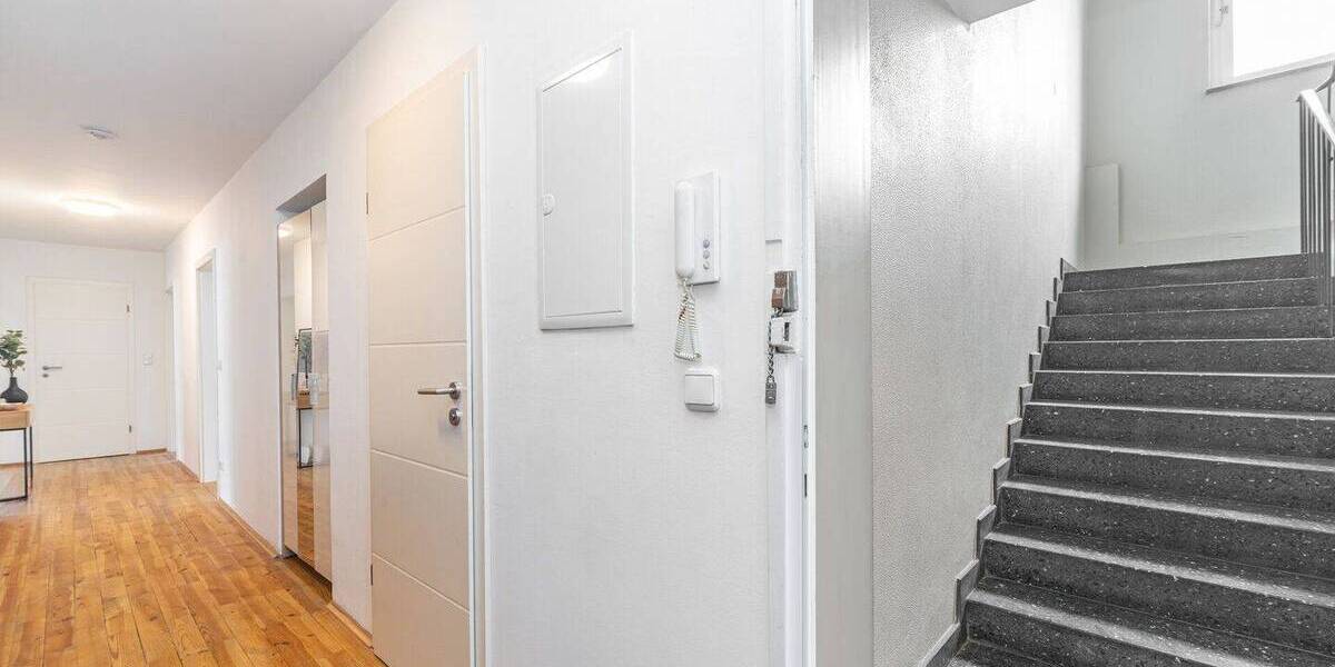 Etagenwohnung München Altstadt-Lehel - 4 Zimmer, 111 m&sup2;, 998.000&euro; | Angebot:26343540