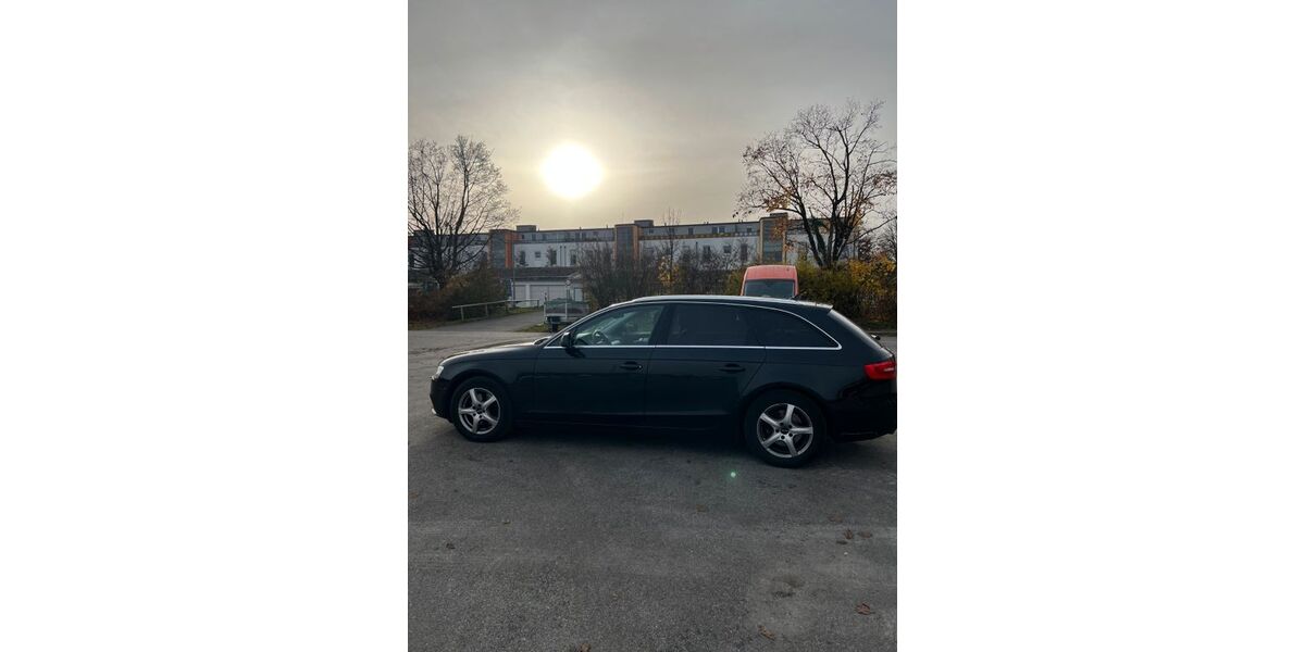 Audi A4 249.700 km 5.600 &euro; Fürstenfeldbruck 82256