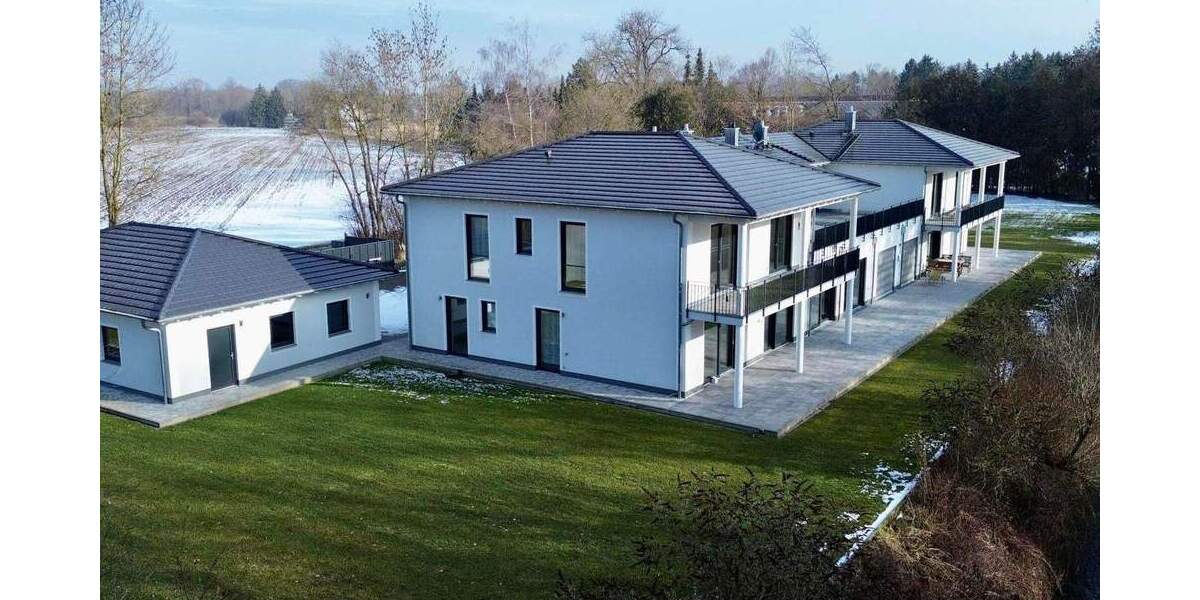 Doppelhaushälfte Moosinning Eichenried - 8 Zimmer, 315 m&sup2;, 4.200&euro; | Angebot:25708230