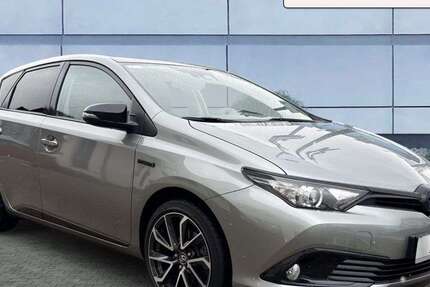 Toyota Auris 108.105 km 11.980 &euro; Ismaning 85737
