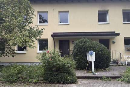 Haus zum Kaufen in Gröbenzell 1.850.000 € 384 m²
