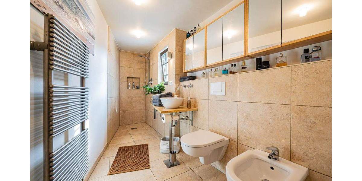 Mehrfamilienhaus, Wohnhaus München Allach-Untermenzing - 5 Zimmer, 220 m&sup2;, 1.299.000&euro; | Angebot:25730300