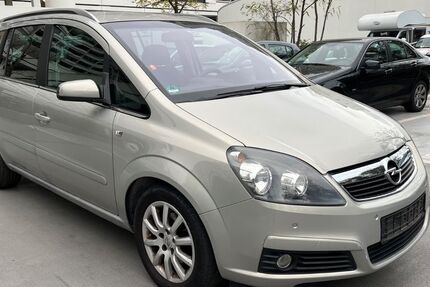 Opel Zafira 215.000 km 1.800 &euro; München 80809