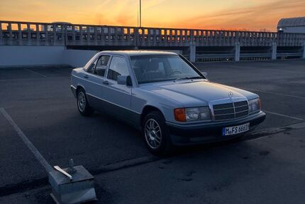 Mercedes-Benz 190 177.000 km 9.000 € München 80797