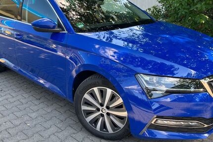 Skoda Superb 122.000 km 18.800 &euro; München 81475