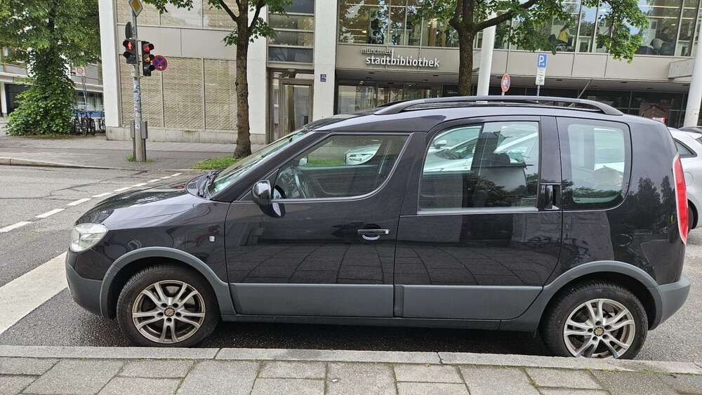 Skoda Roomster 146.300 km 6.300 &euro; München 81539