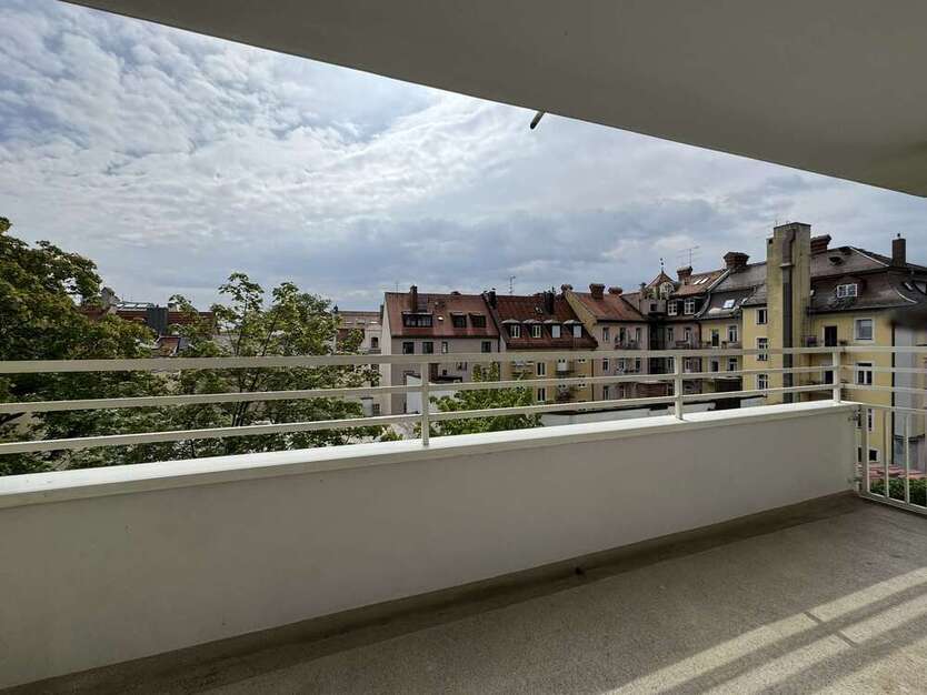Wohnung zum Mieten in München 2.392,50 € 110 m²
