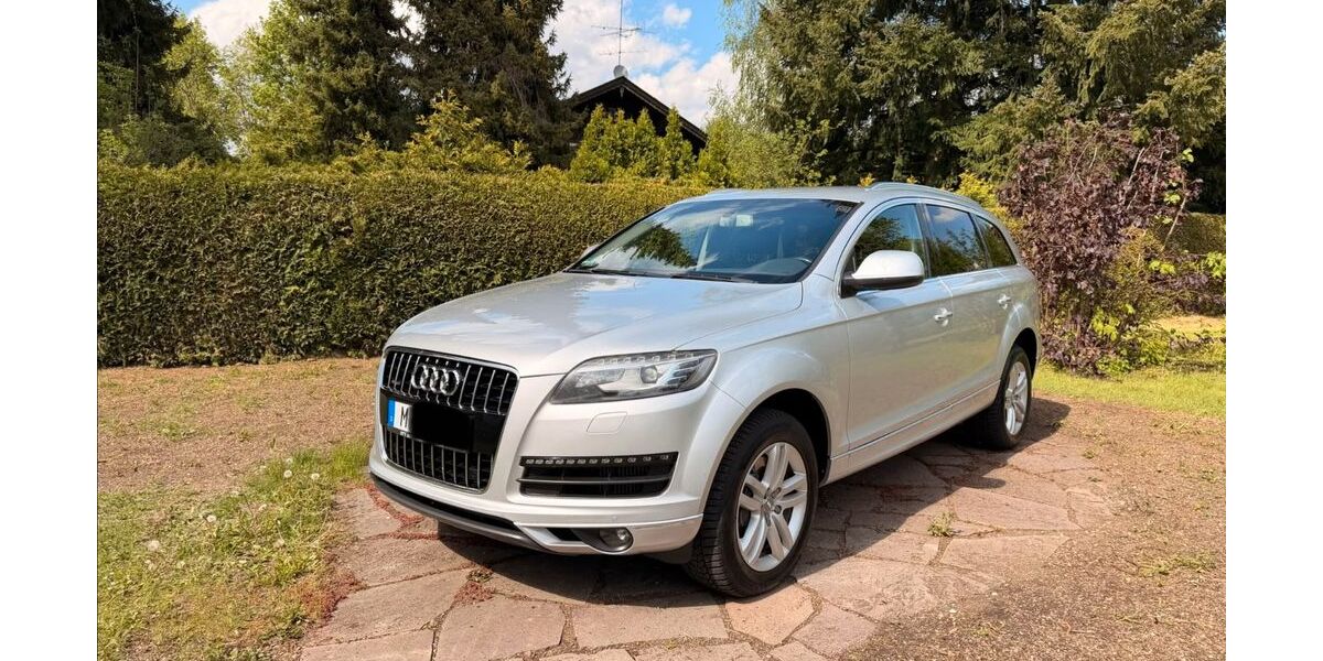 Audi Q7 299.000 km 8.500 &euro; Unterhaching 82008