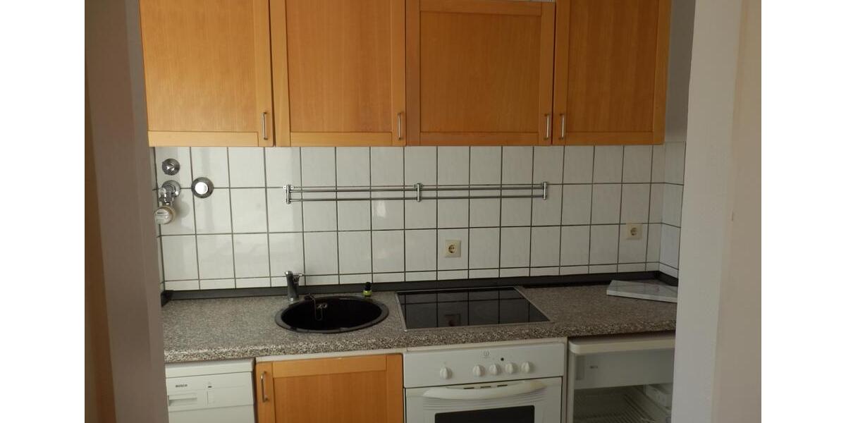 Helle schöne 2 Zim. Wohnung mit großem Balkon in Top Lage zu verk 1 zimmer