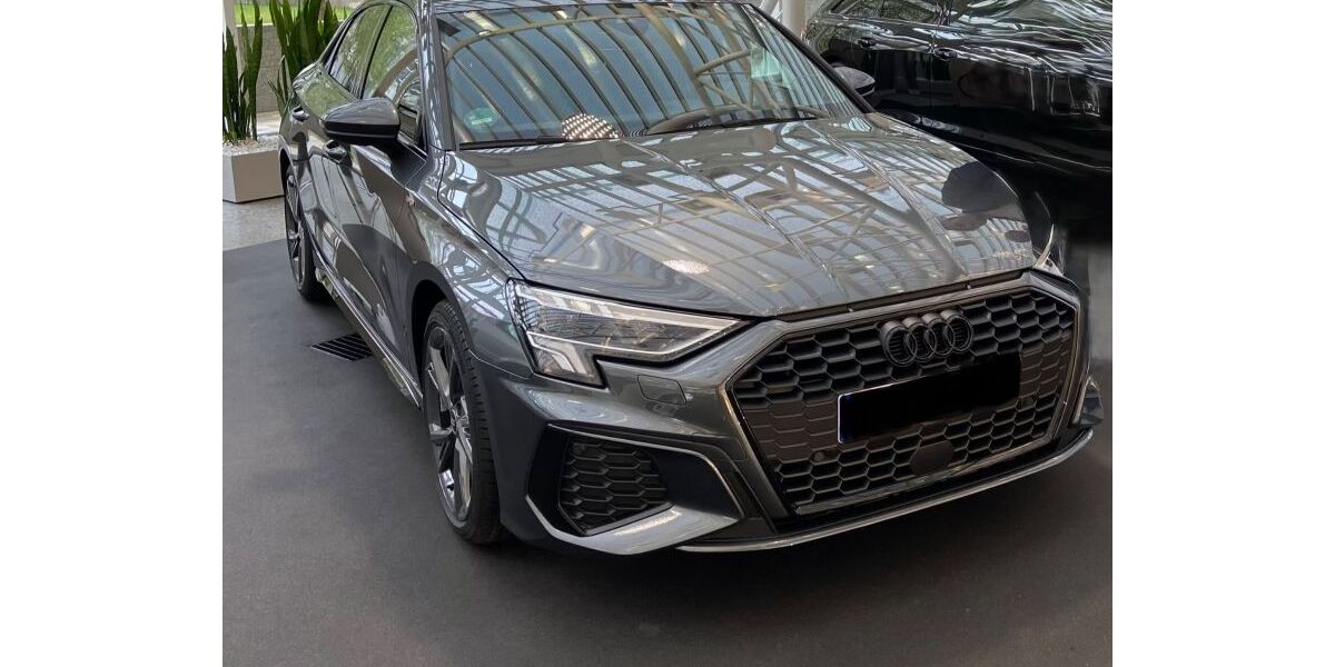 Audi A3 35.000 km 27.500 &euro; Germering 82110