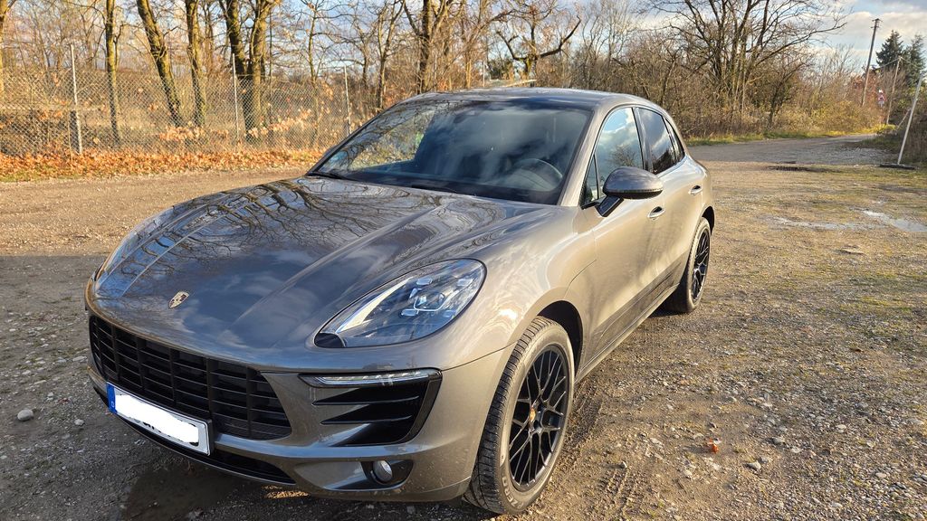 Porsche Macan 149.900 km 26.499 &euro; München 80995
