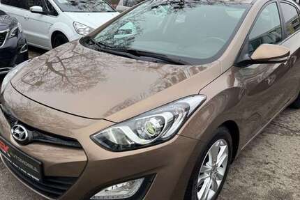 Hyundai i30 115.600 km 7.900 &euro; München 81243