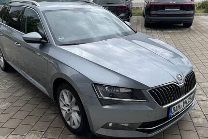 Skoda Superb 118.000 km 17.950 € Egenhofen OT Unterschweinbach 82281