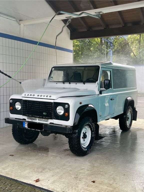 Land Rover Defender 112.500 km 25.800 € Dietramszell/OT Linden 83623