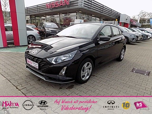 Hyundai i20 6.971 km 15.900 € München 81677