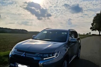 Mitsubishi Plug-in Hybrid Outlander 122.000 km 16.900 &euro; München 80997