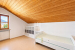 WINDISCH - Großzügige 4-Zimmer-Dachgeschosswohnung mit sonnigen Balkon in WörthseeEtterschlag - Dachgeschoßwohnung Wörthsee / Etterschlag Etterschlag | Angebot:27134606