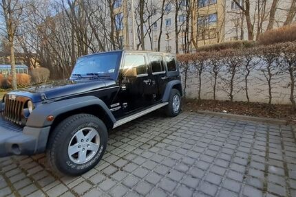Jeep Wrangler 155.000 km 16.500 &euro; München 81927