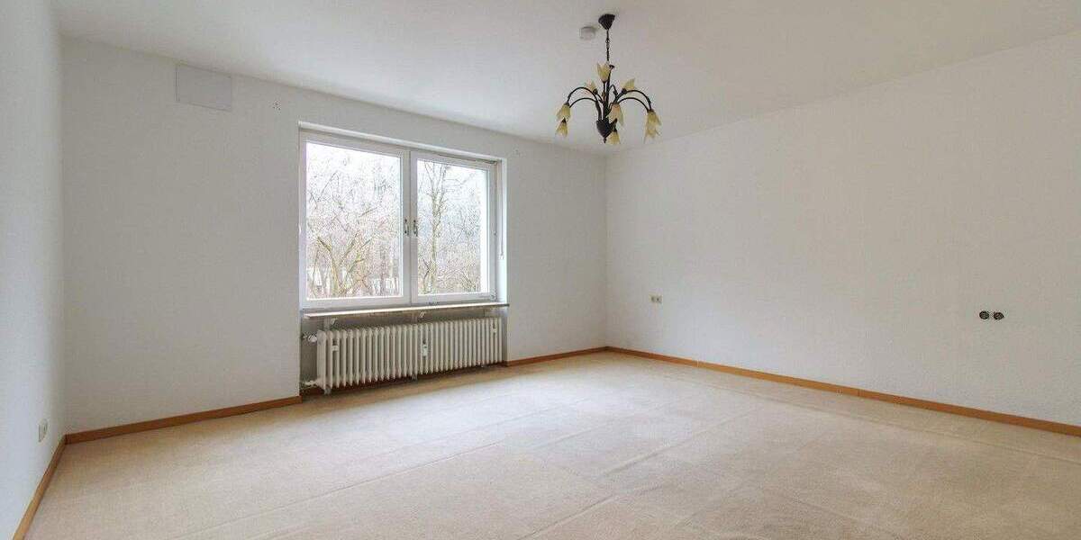 Provisionsfrei - Doppelhaushälfte mit traumhaftem Garten in absolut ruhiger Lage in Großhadern 3 zimmer