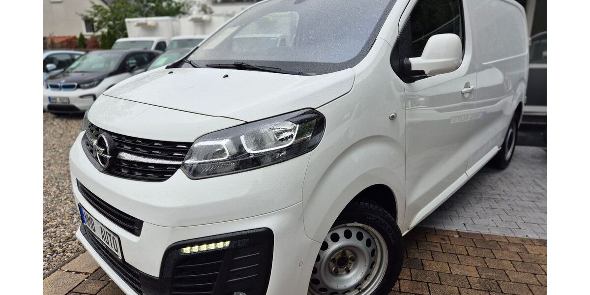 Opel Vivaro 136.450 km 17.990 &euro; München 81247