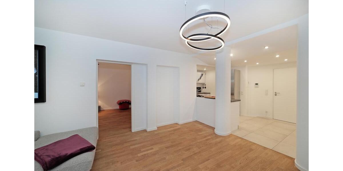 Traumlage direkt am Englischen Garten: Gehobene, lichtdurchflutete 3-Zimmer-Wohnung im Split-Level! zimmer