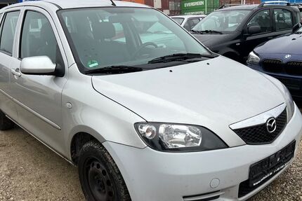 Mazda 2 125.000 km 1.700 &euro; München 81829