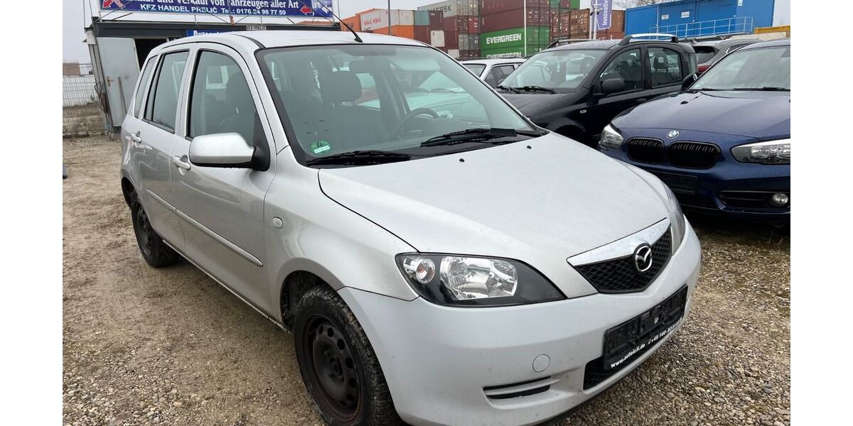 Mazda 2 125.000 km 1.700 &euro; München 81829