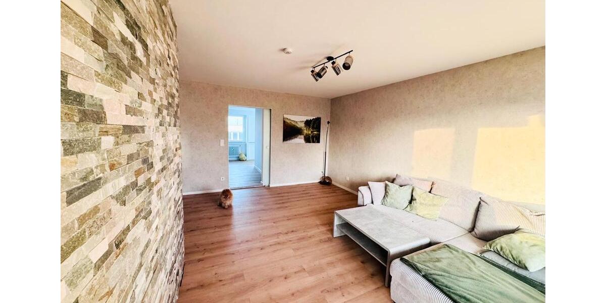 Wg Neugründung in Pasing nur für Frauen kein Jobcenter 4 zimmer