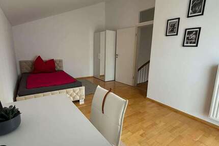 WG-Zimmer in München 1.100 € 18 m² zimmer