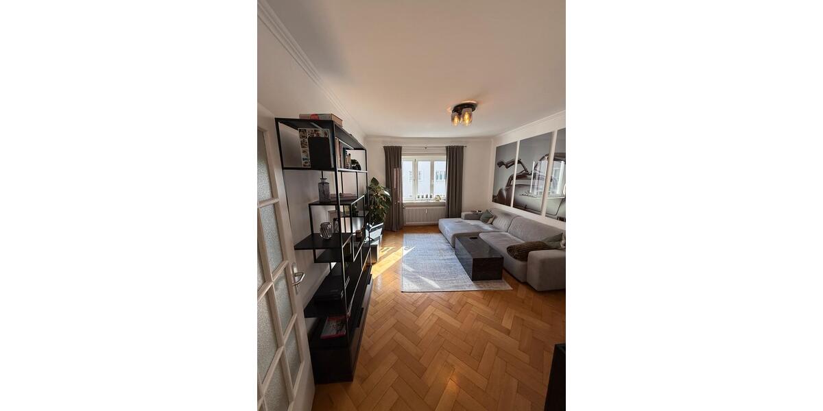 Etagenwohnung München Maxvorstadt - 2.5 Zimmer, 70 m&sup2;, 2.100&euro; | Angebot:25641007