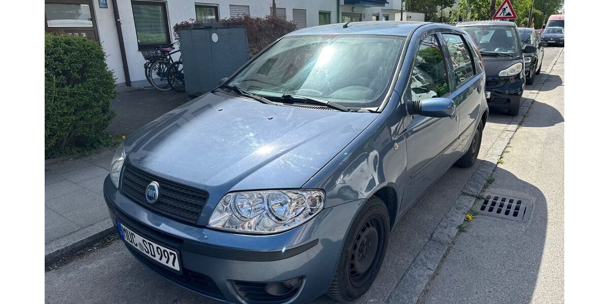 Fiat Punto 160.000 km 550 &euro; München 80807