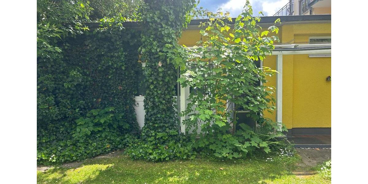 1 Zimmer in WG (möbliert) 30 zimmer