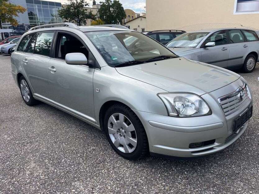Toyota Avensis 200.000 km 2.000 € Dachau 85221