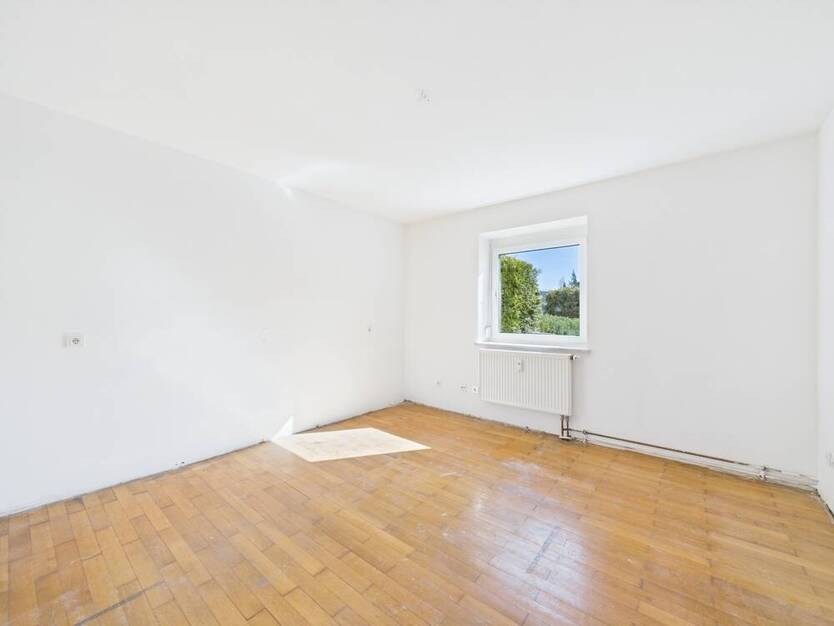 Schöne 2- Zimmer- Wohnung mit Terrasse in Obermenzing