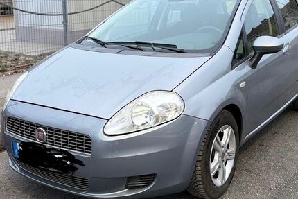 Fiat Punto 99.200 km 2.250 &euro; München 80809