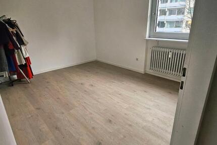 Ab sofort: Zimmer in Maxvorstadt für 750 Euro an Studentin 1 zimmer