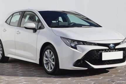 Toyota Corolla 25.087 km 24.990 &euro; München 80807