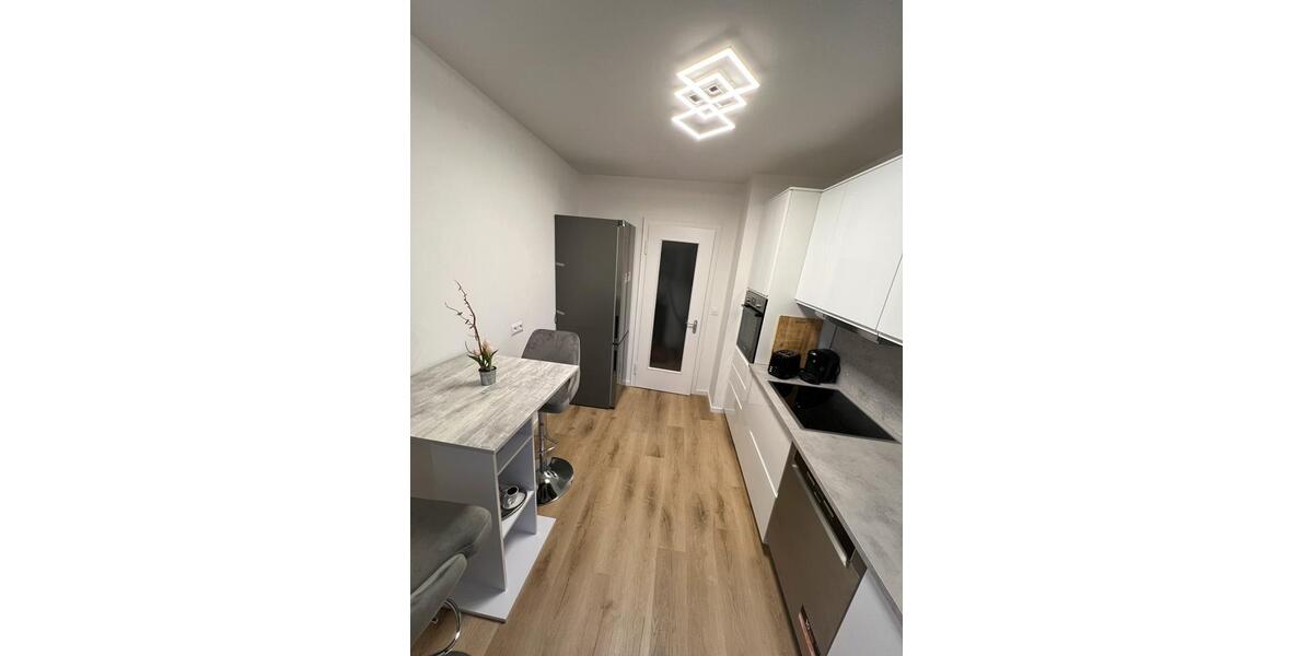 WG-Zimmer m. eigenem Balkon-90m2-möbliert-2er-WG, Olymp.West 3 zimmer