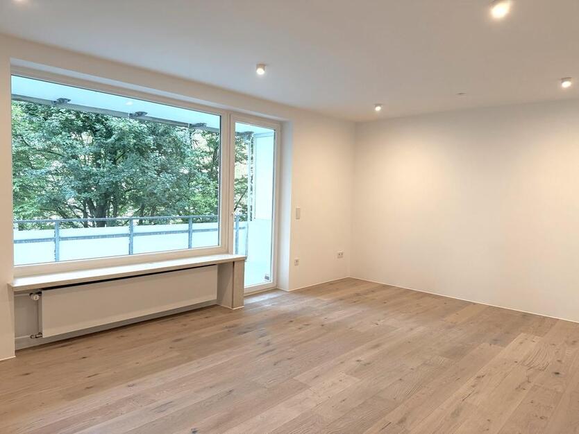 Top-sanierte 2,5-Zimmer-Wohnung in Solln mit Balkon- ohne Makler